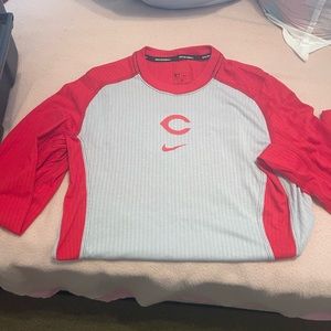Reds Pullover